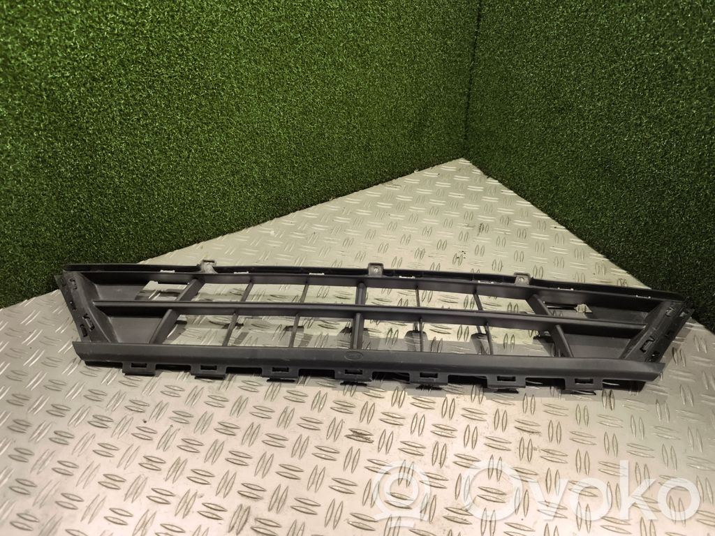 Ford Transit Custom Front bumper lower grill 