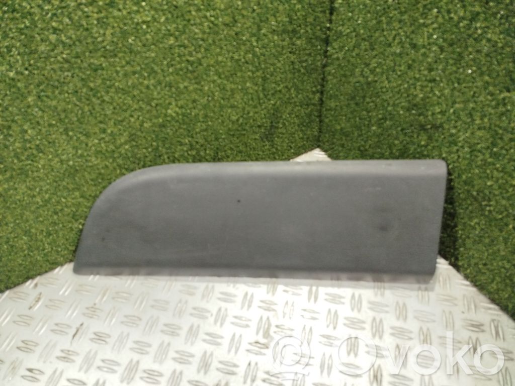 Renault Master III Priekšpusē durvju dekoratīvā apdare (moldings) 