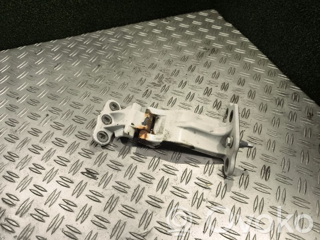 Ford Transit Custom Rear door lower hinge 