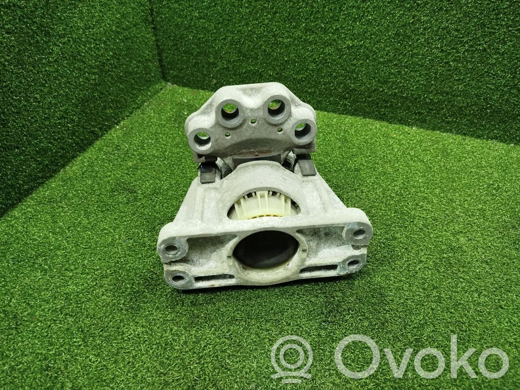 Ford Transit Custom Engine mount bracket 