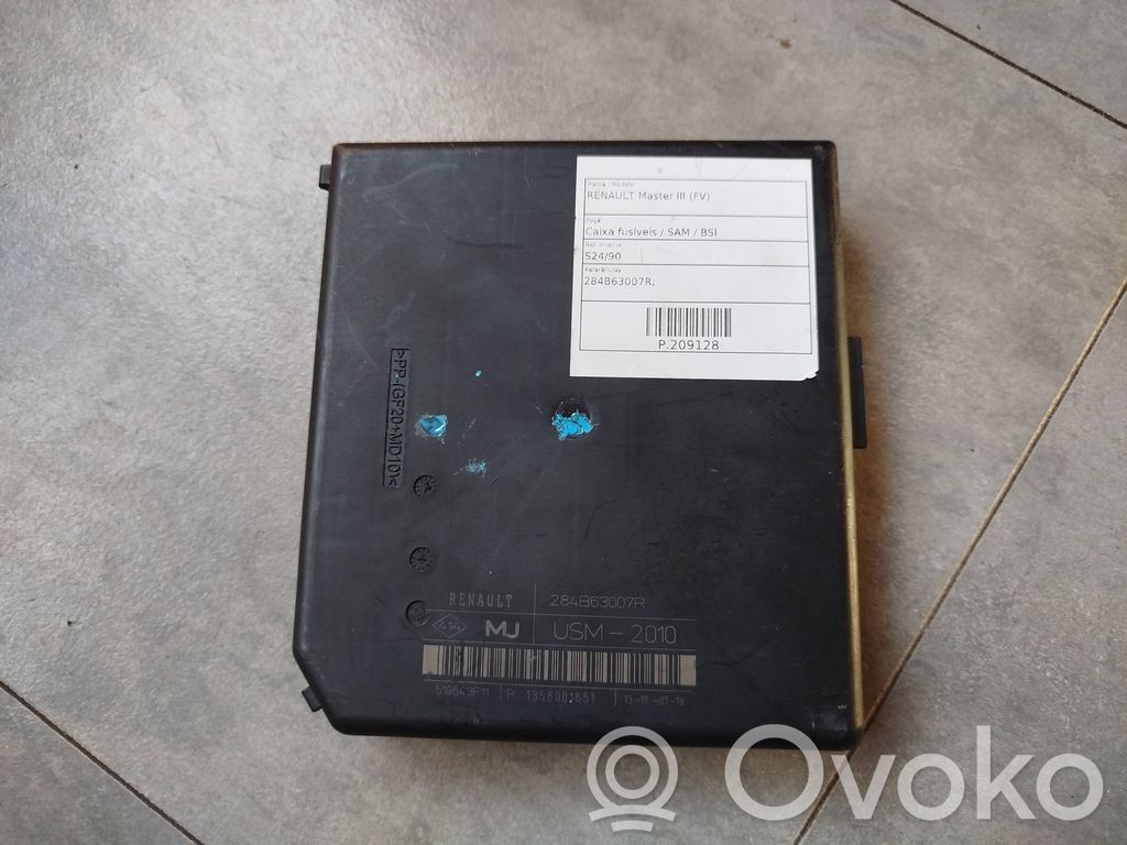 Renault Master III Fuse module 