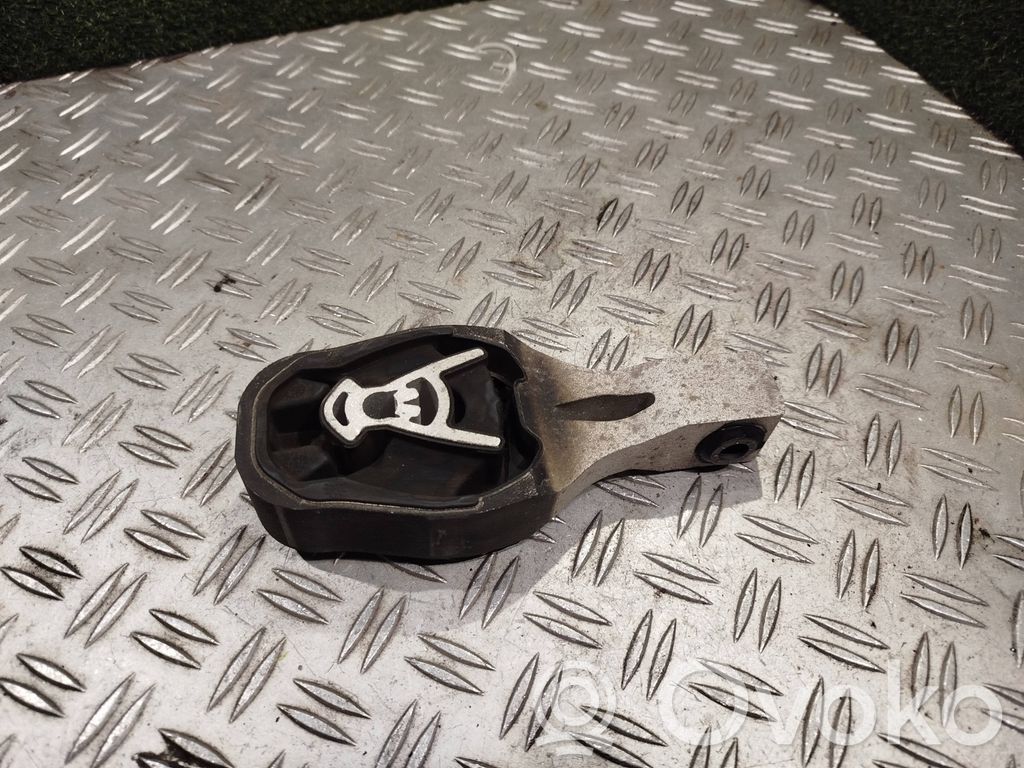 Peugeot 3008 II Engine mount bracket 