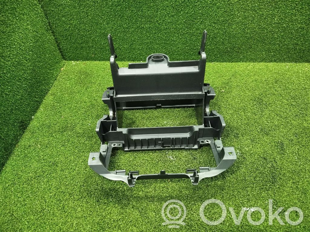 Opel Vivaro Rămă unitate radio/GPS 