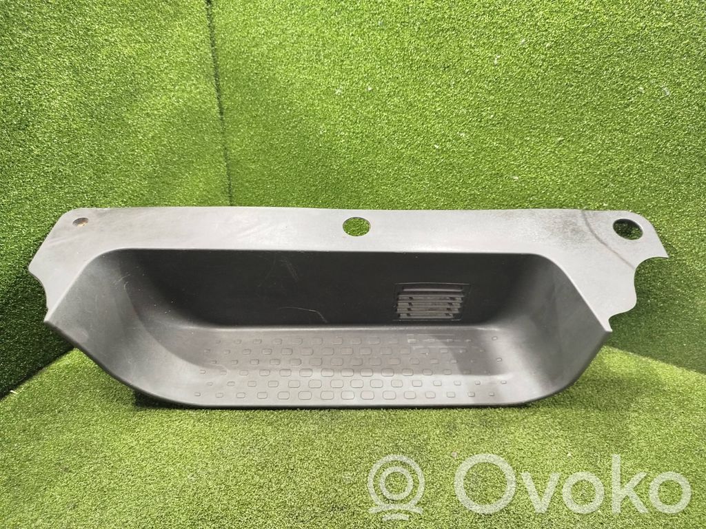 Opel Vivaro Priekinio slenksčio apdaila (vidinė) 