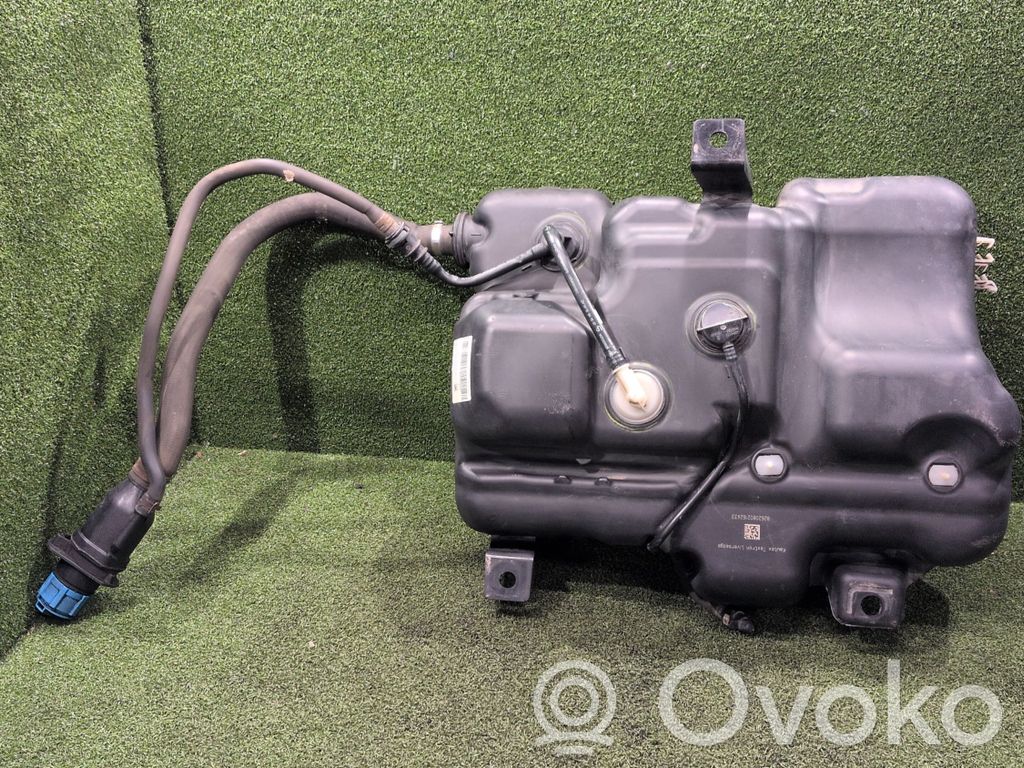 Opel Vivaro AdBlue-nestesäiliö 