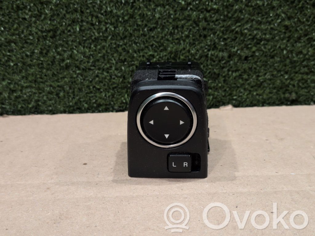 KIA Ceed Wing mirror switch 