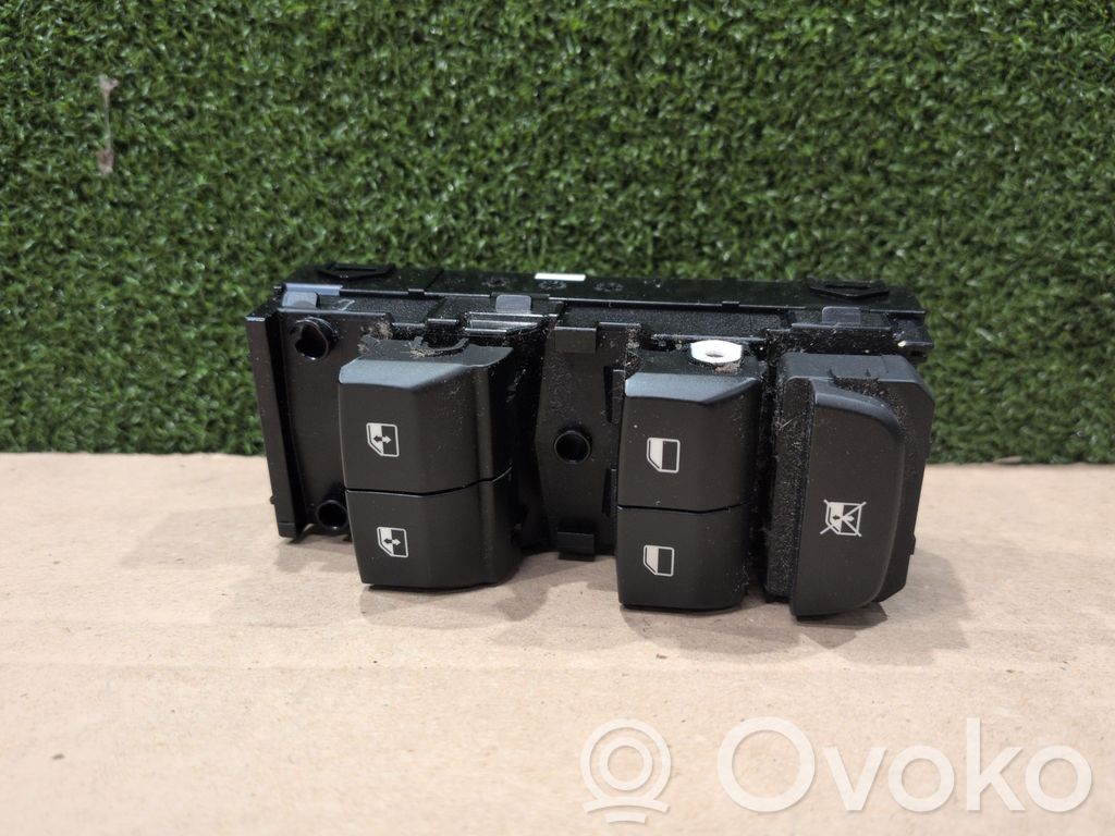 KIA Ceed Electric window control switch 