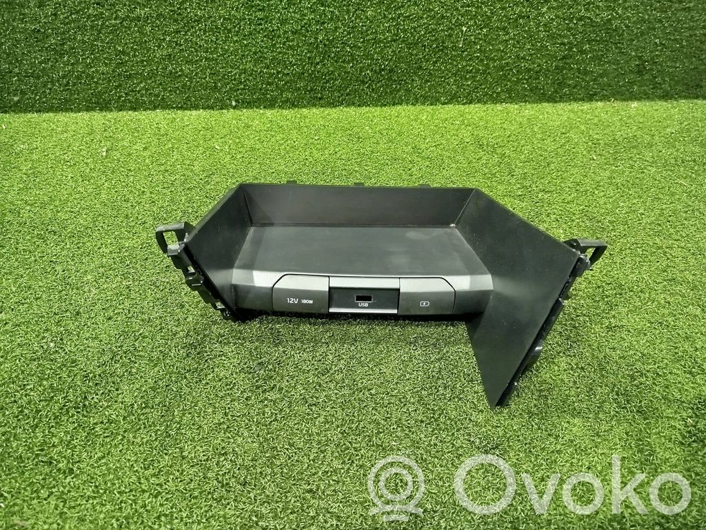 KIA Ceed USB socket connector 