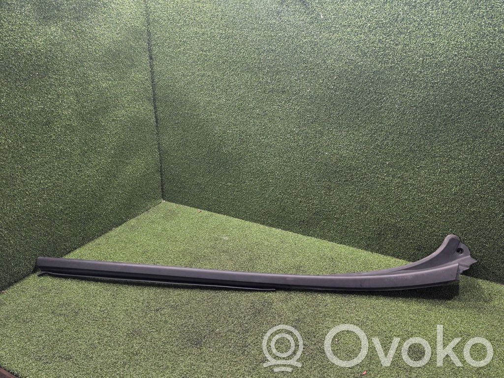 Renault Trafic III (X82) Windshield trim 