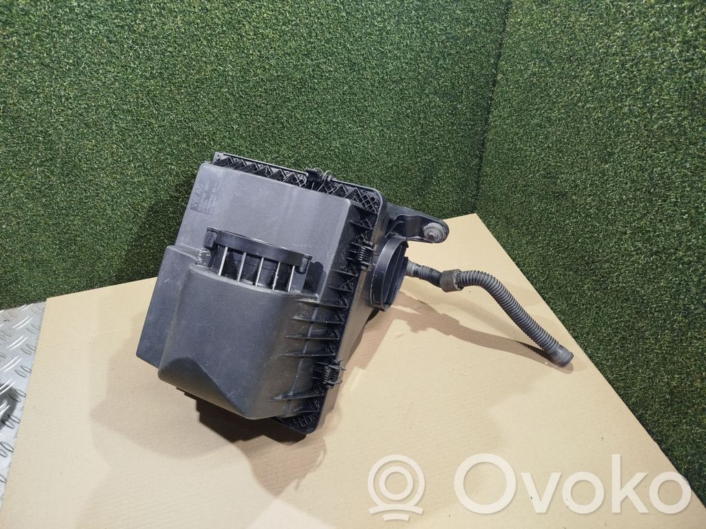 Volkswagen Crafter Obudowa filtra powietrza 