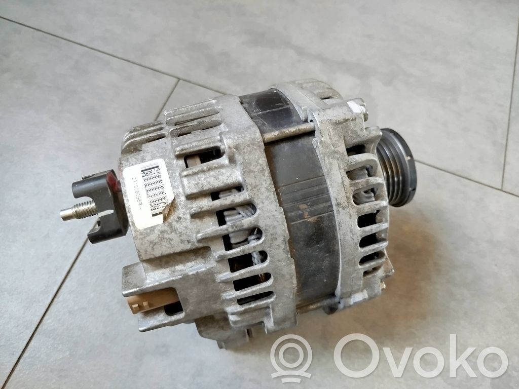Opel Vivaro Ģenerators 