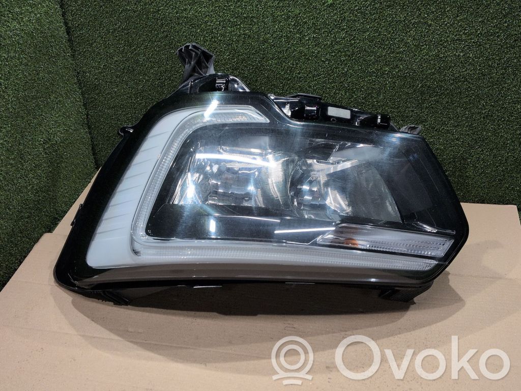 Renault Master III Phare frontale 