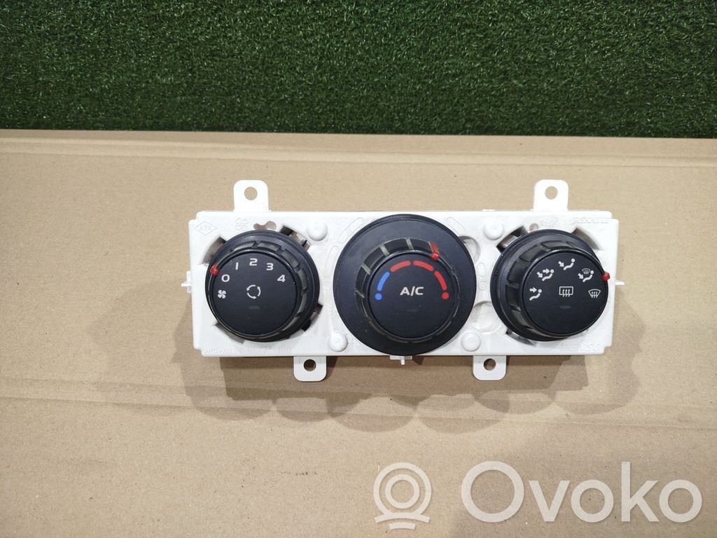 Renault Master III Climate control unit 