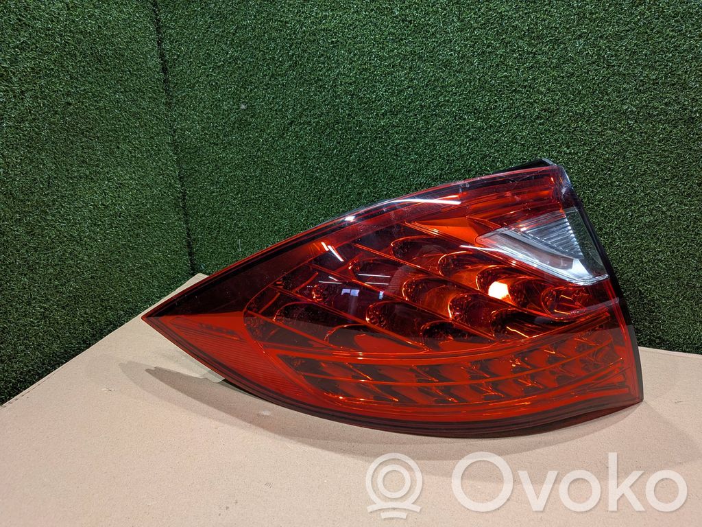 Porsche Cayenne (92A) Luci posteriori 