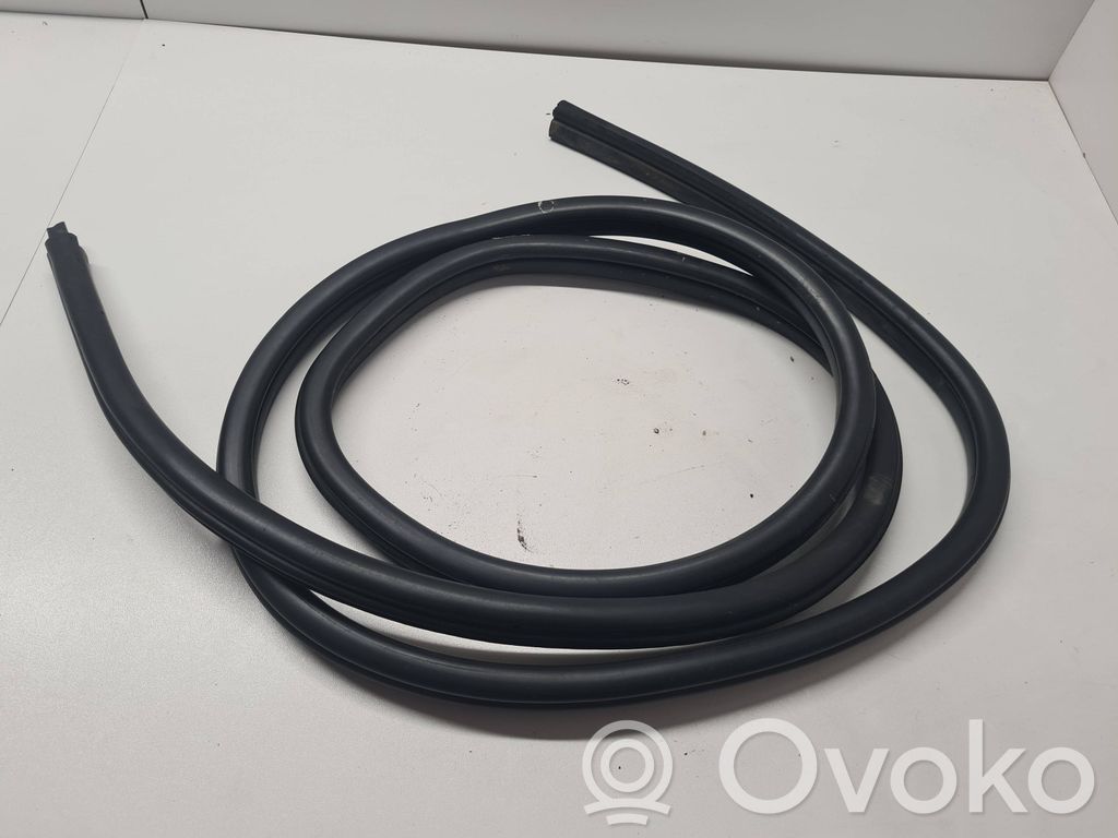 BMW 1 E81 E87 Seal rubber (tailgate) 
