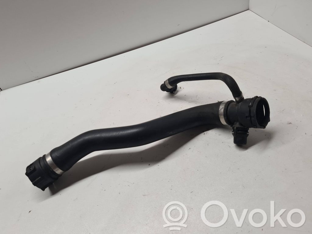 BMW X3 E83 Engine coolant pipe/hose 