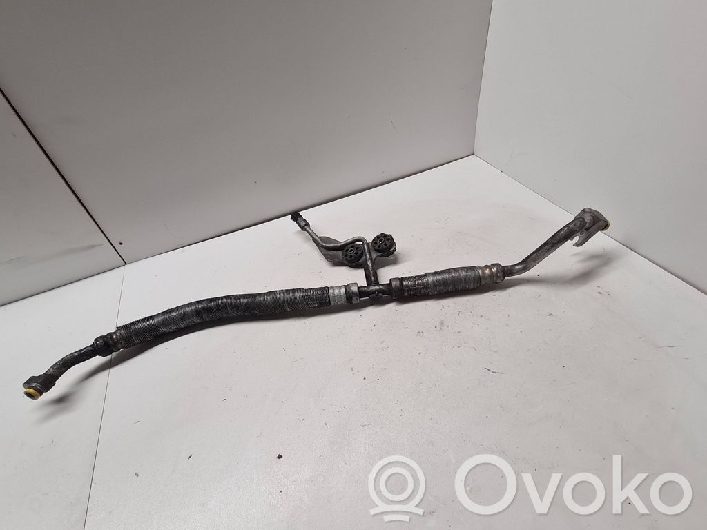 Tuyau de climatisation   6911946,EE792S