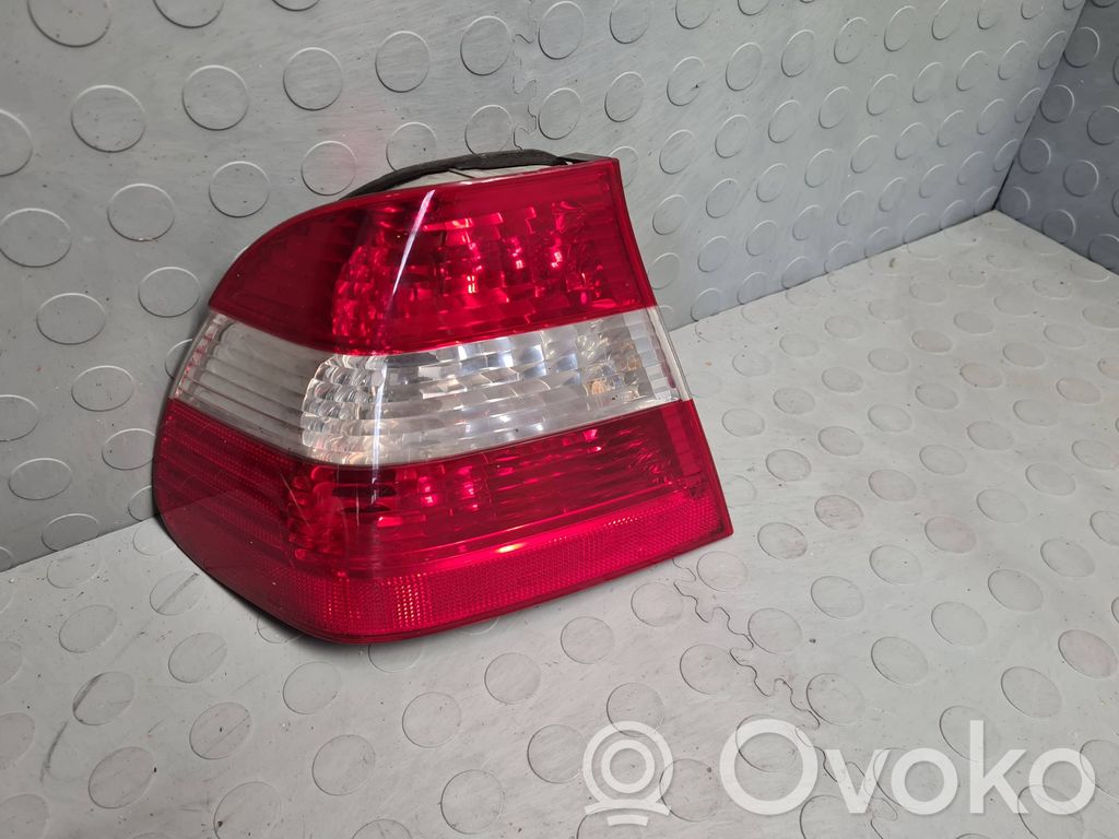 Rear/tail lights   6910531