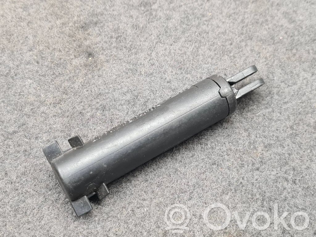 BMW 5 E60 E61 Otros repuestos del interior 