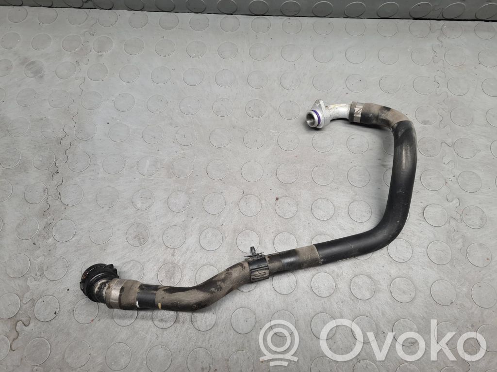 BMW 3 F30 F35 F31 Conductă/furtun lichid de răcire motor 