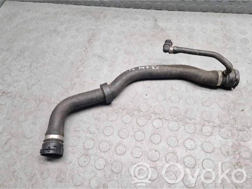 BMW X3 E83 Engine coolant pipe/hose 