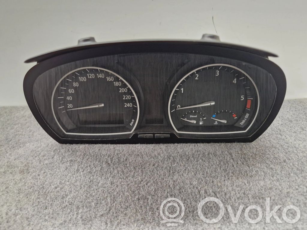 BMW X3 E83 Speedometer (instrument cluster) 