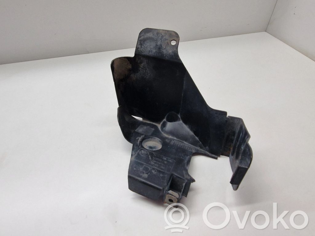 BMW 5 E60 E61 Couvre-soubassement avant 