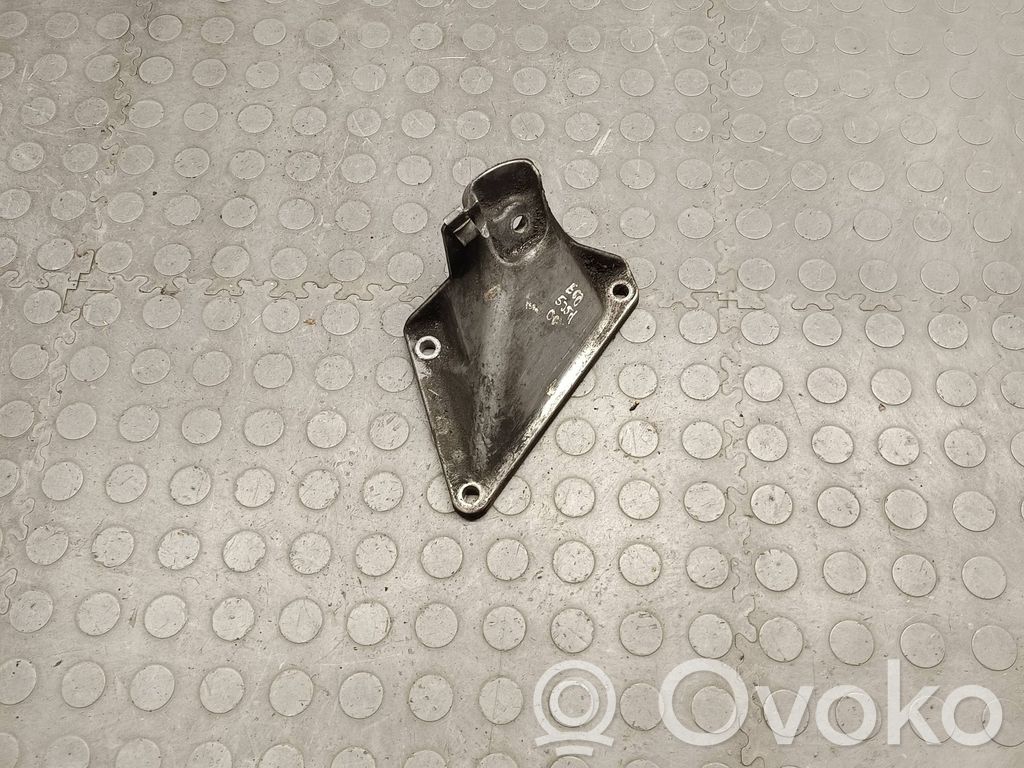 BMW 5 E60 E61 Engine mounting bracket 
