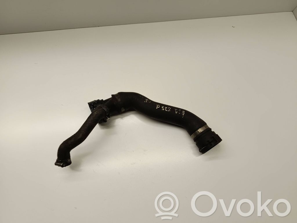 BMW 5 E39 Engine coolant pipe/hose 
