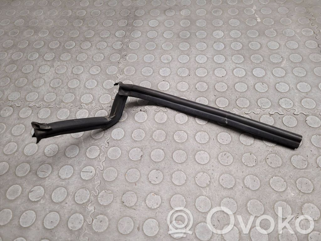 Engine compartment rubber   8208507,3400364