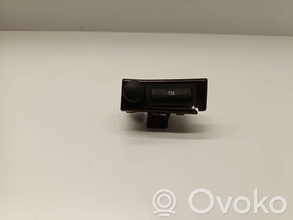 BMW 7 E38 Autres commutateurs / boutons / leviers 