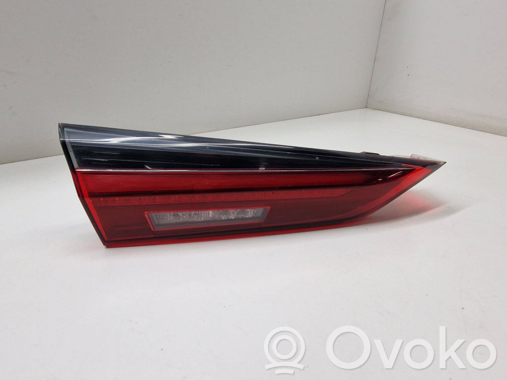 Tailgate rear/tail lights   7477607