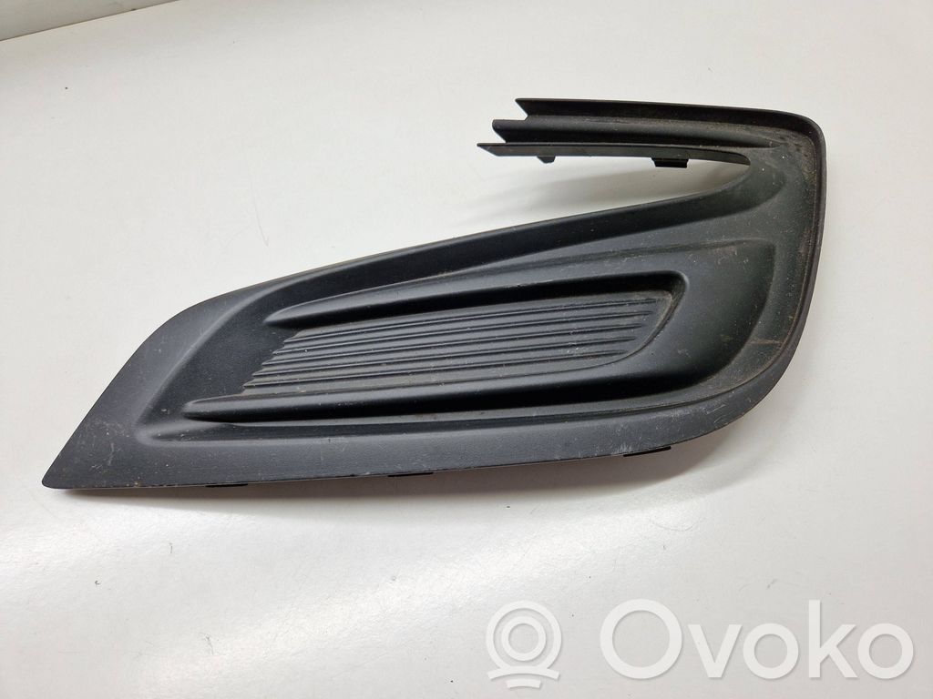 Buick Encore I Moldura/rejilla de la luz antiniebla delantera 