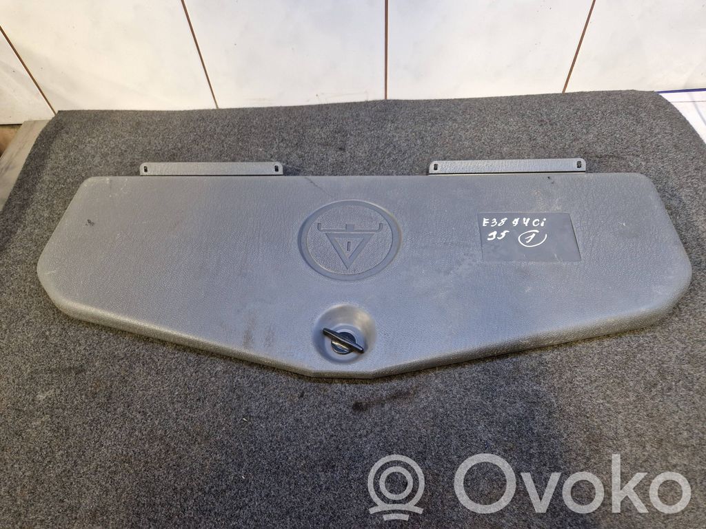 BMW 7 E38 Boîte à outils 