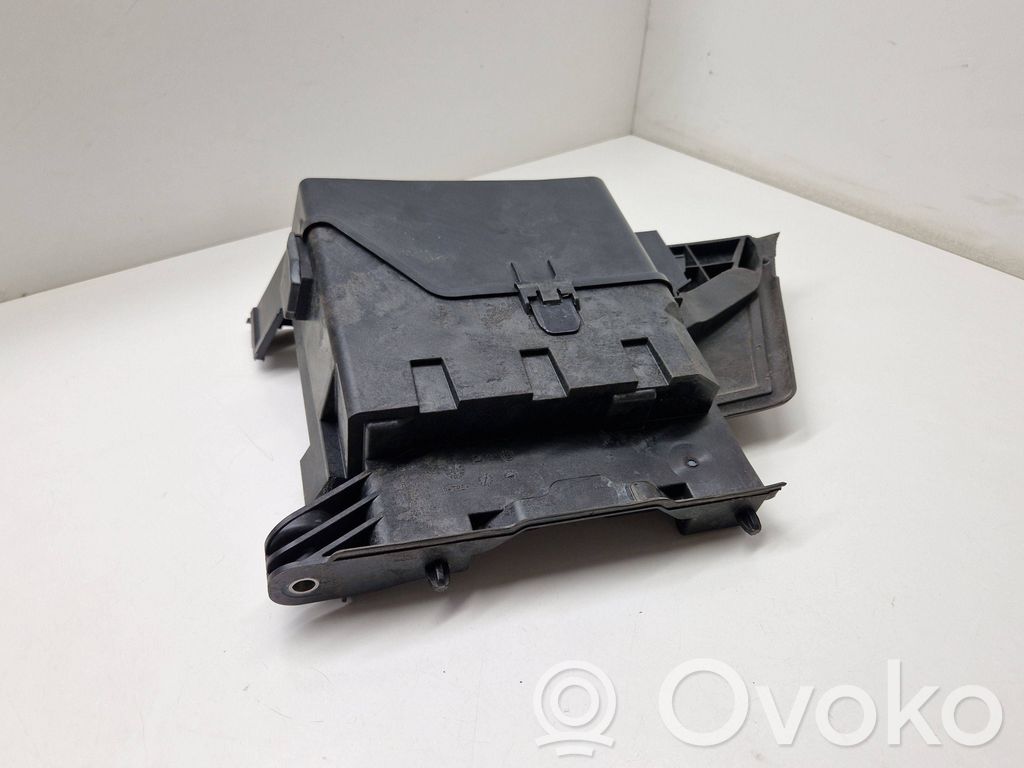 BMW 2 Active Tourer U06 Engine control unit box 