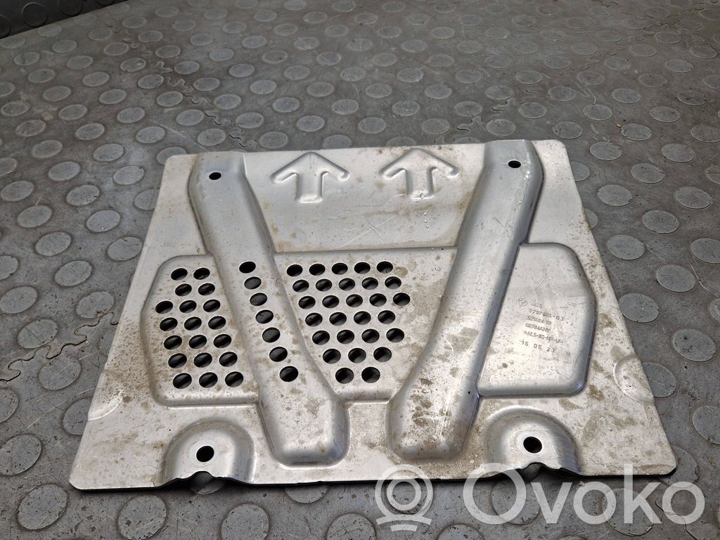 Engine splash shield/under tray   9797865