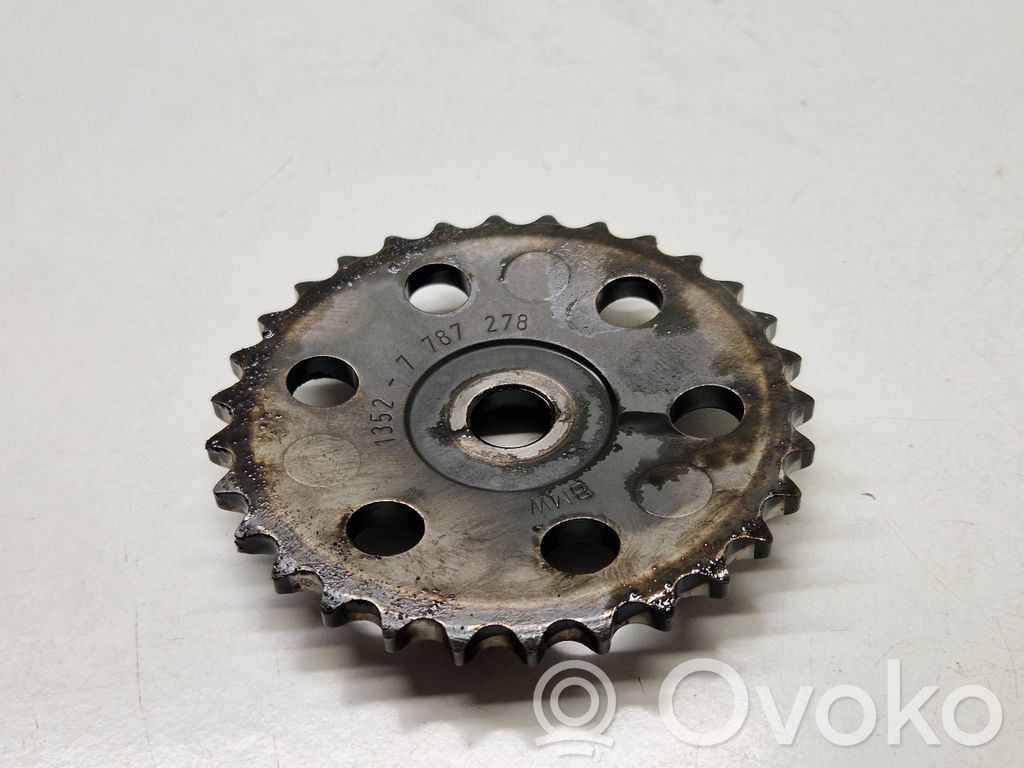 BMW 5 E60 E61 Camshaft pulley/ VANOS 