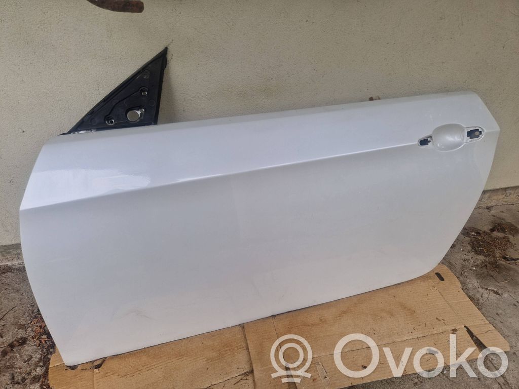 Ovi (2-ovinen coupe)