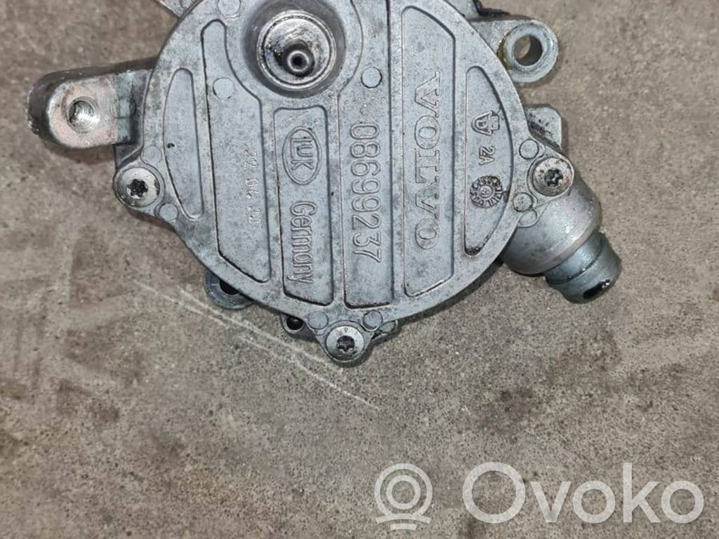 Volvo V70 Vacuum pump 