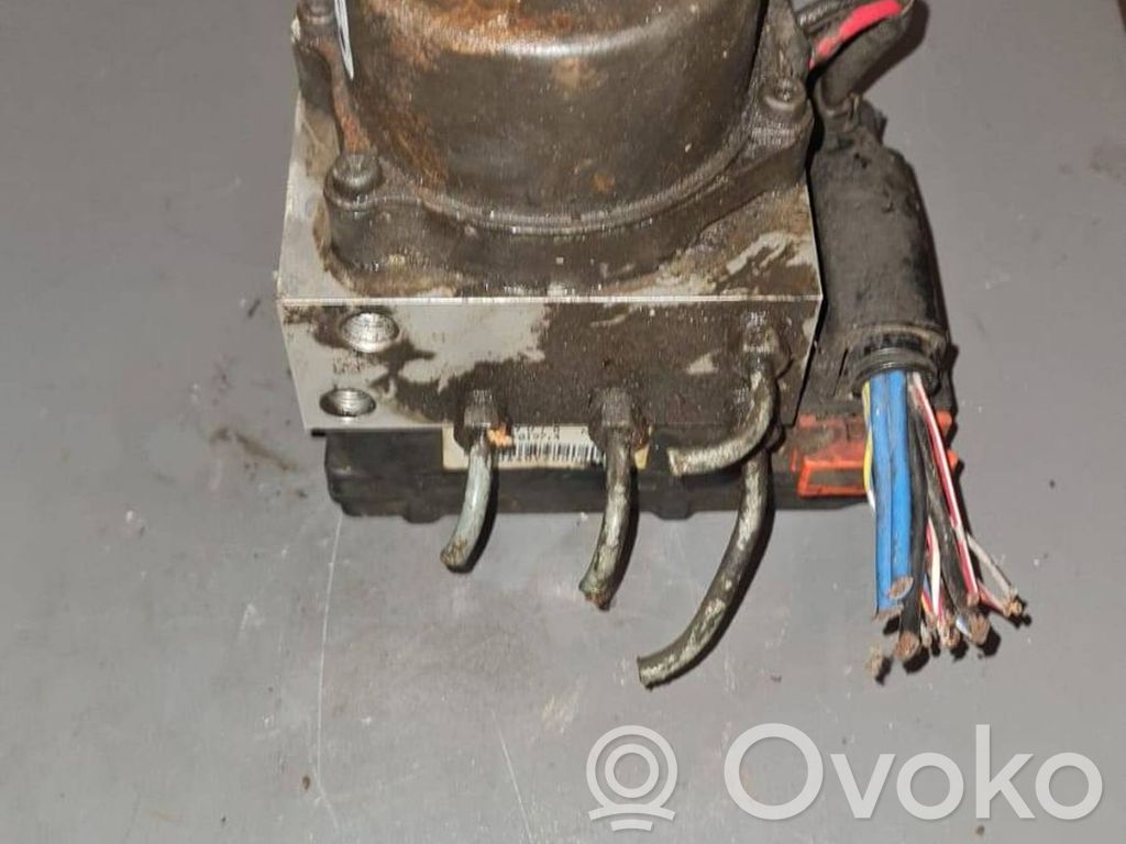 Mitsubishi Galant ABS bloks 