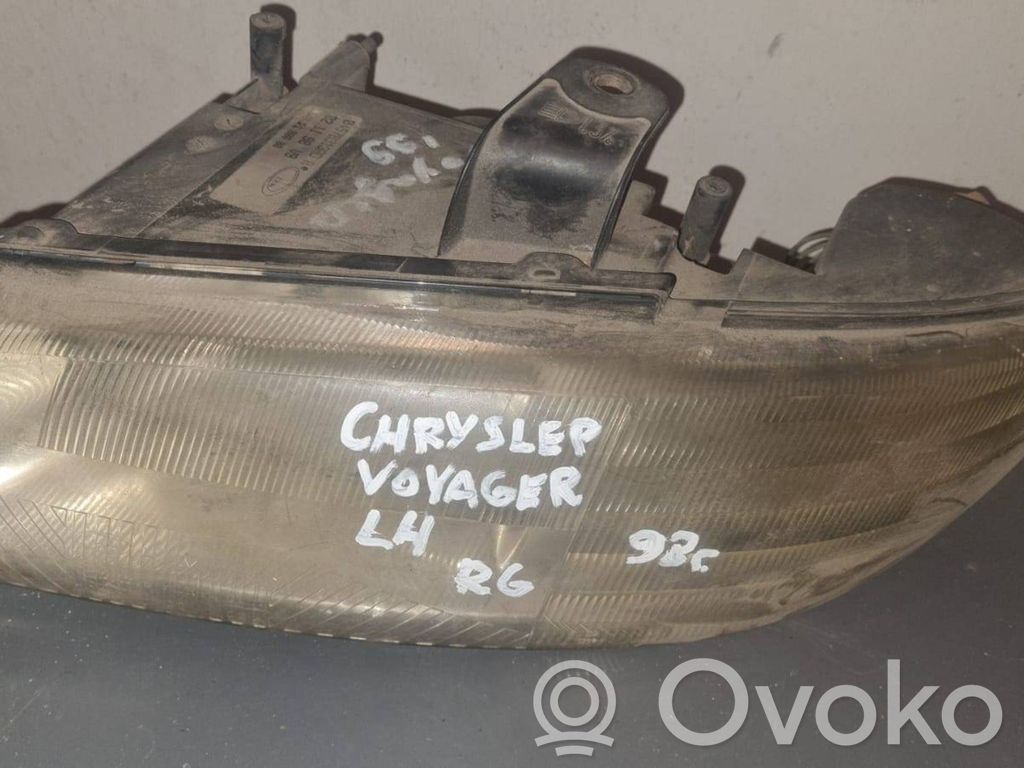 Chrysler Voyager Lampa przednia 