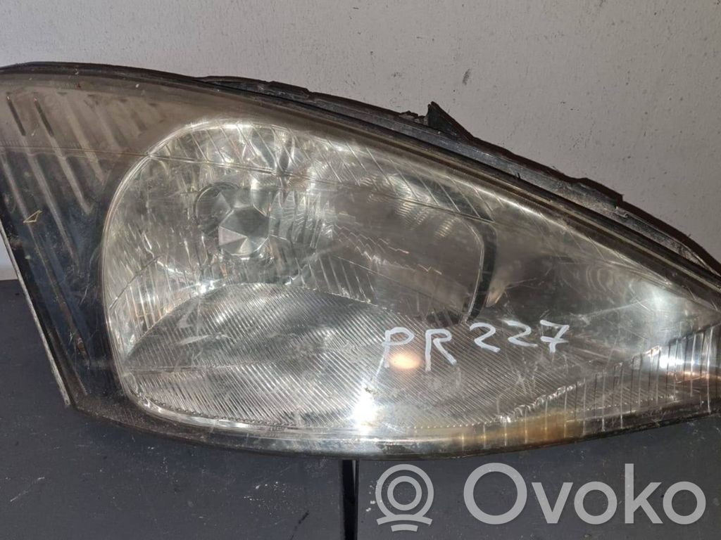 Ford Focus Headlight/headlamp 