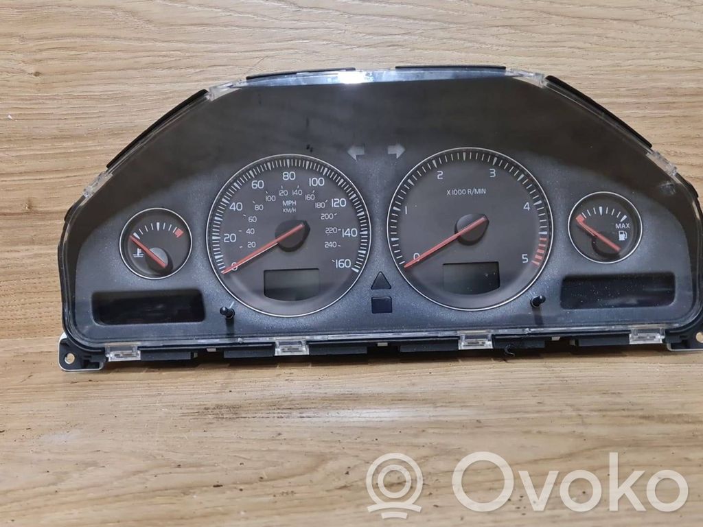 Volvo S60 Spidometrs (instrumentu panelī) 