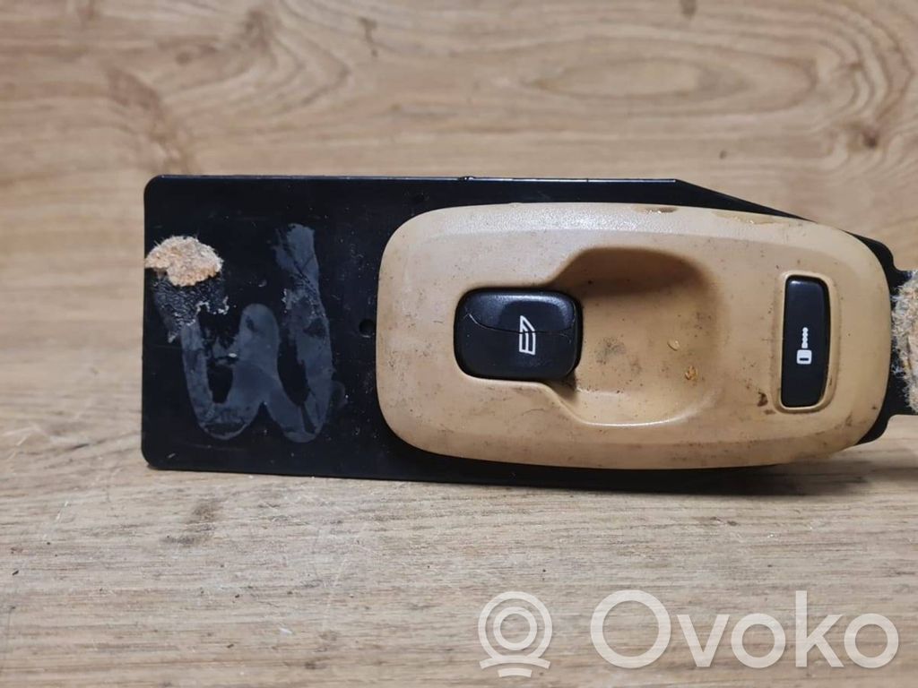 Volvo XC70 Electric window control switch 