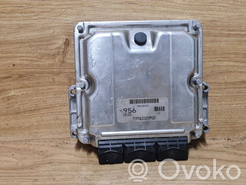 Volvo S40, V40 Engine control unit/module 