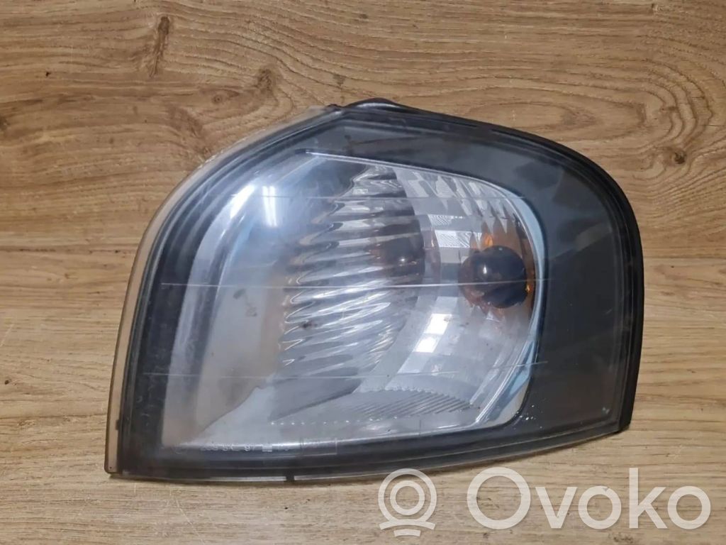 Volvo S80 Front indicator light 