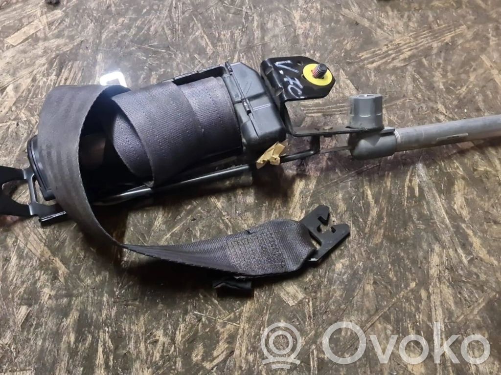 Volvo V70 Cinturón delantero 