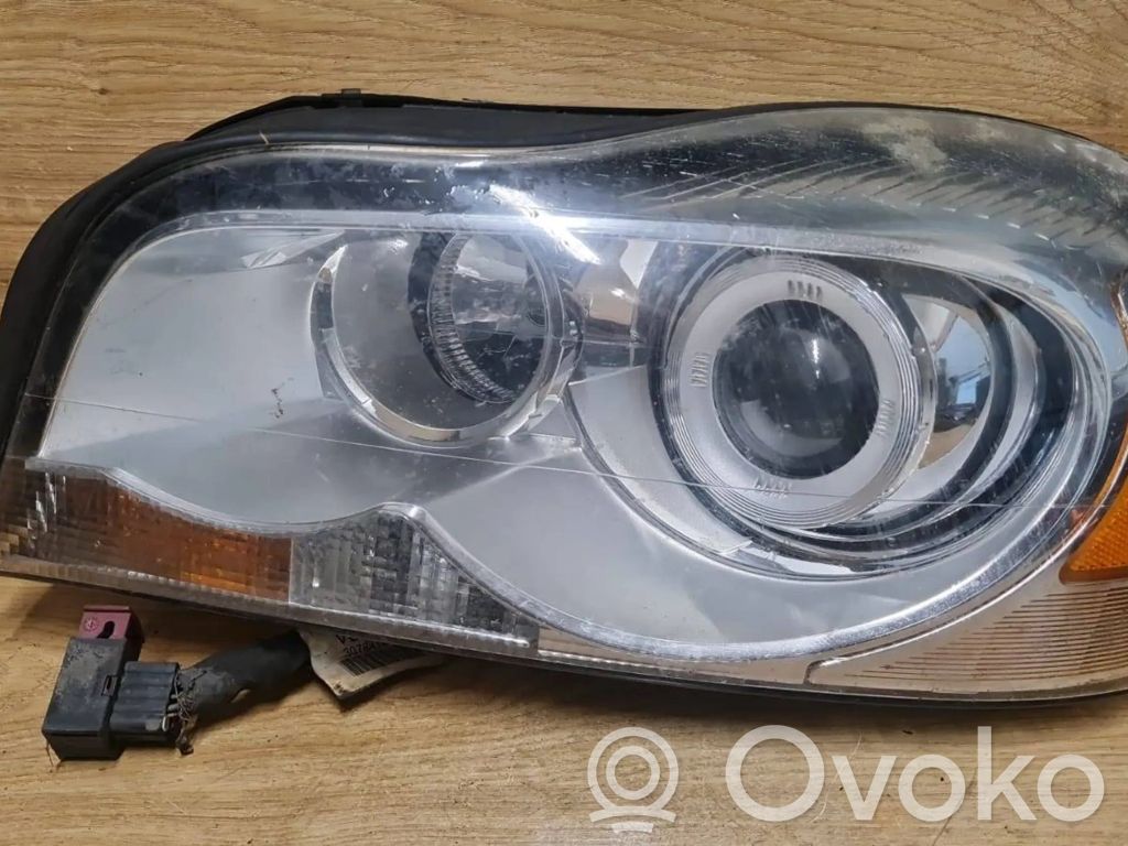 Volvo XC90 Scheinwerfer 