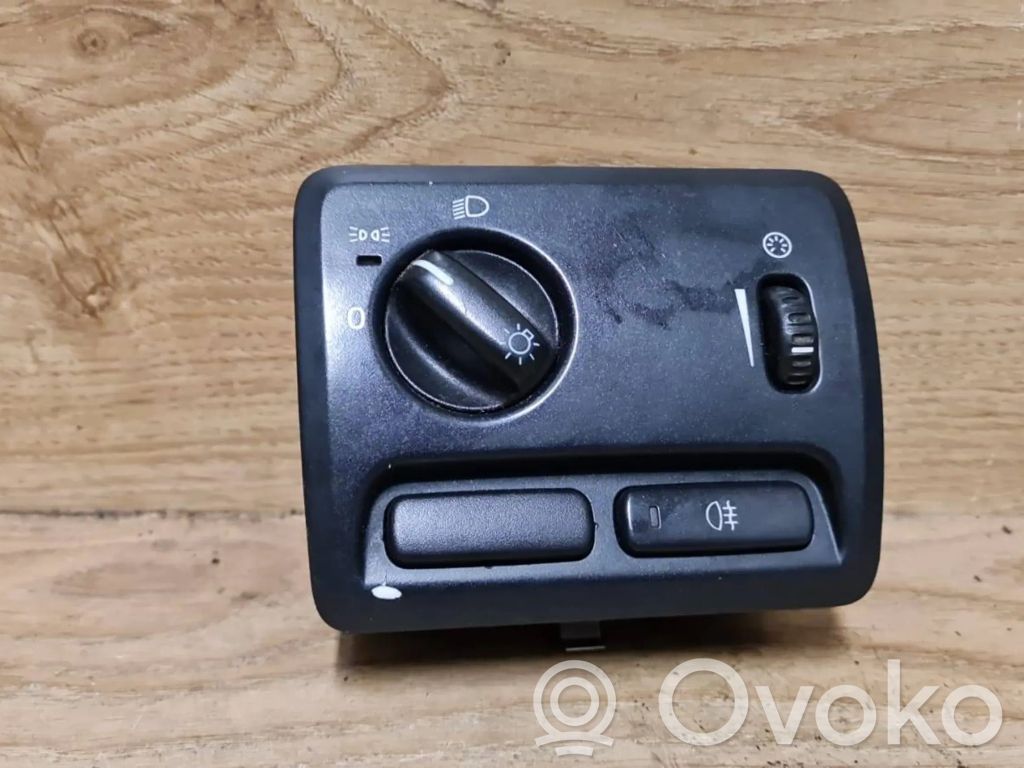 Volvo V70 Light switch 