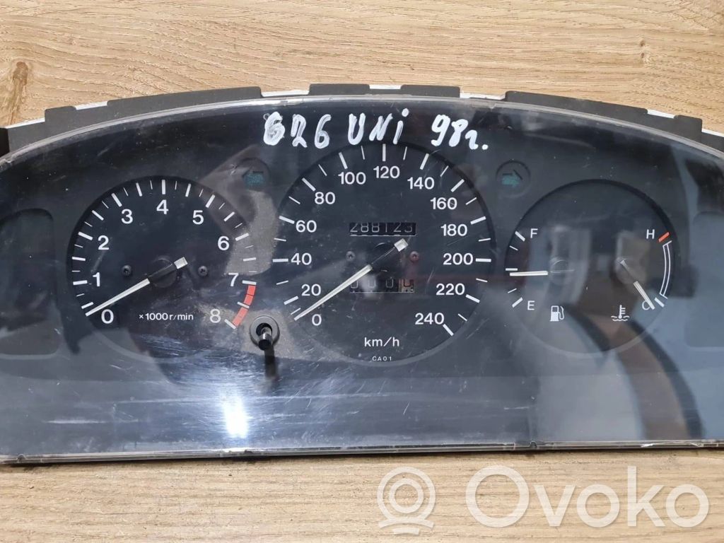 Mazda Xedos 6 Speedometer (instrument cluster) 